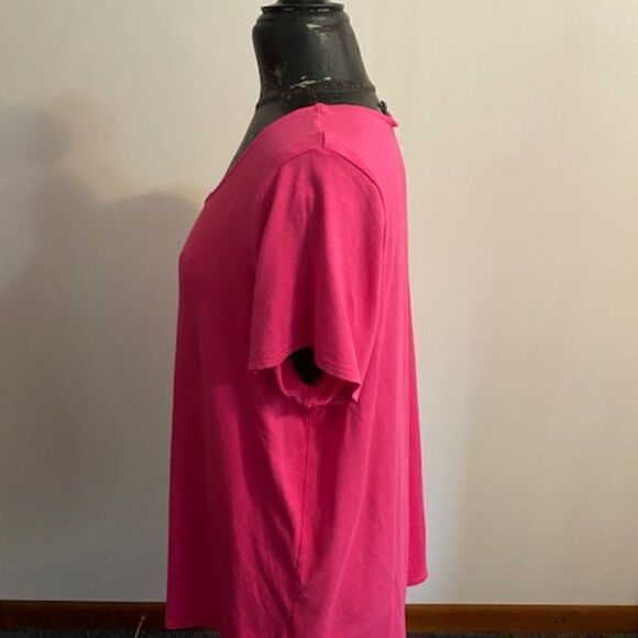Tahari Pink scoop neck shirt, size 1X - Picture 2 of 5
